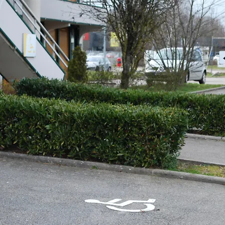 Premiere Classe Hotel