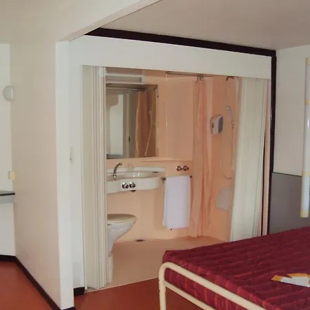 Premiere Classe Hotel 3*