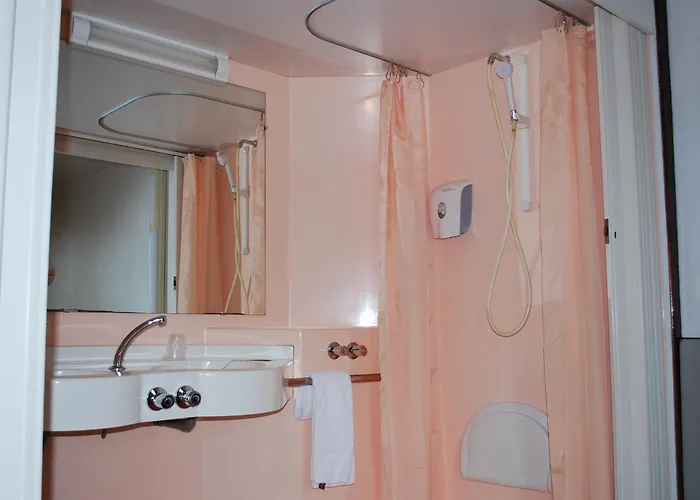 Premiere Classe Отель Эпиналь